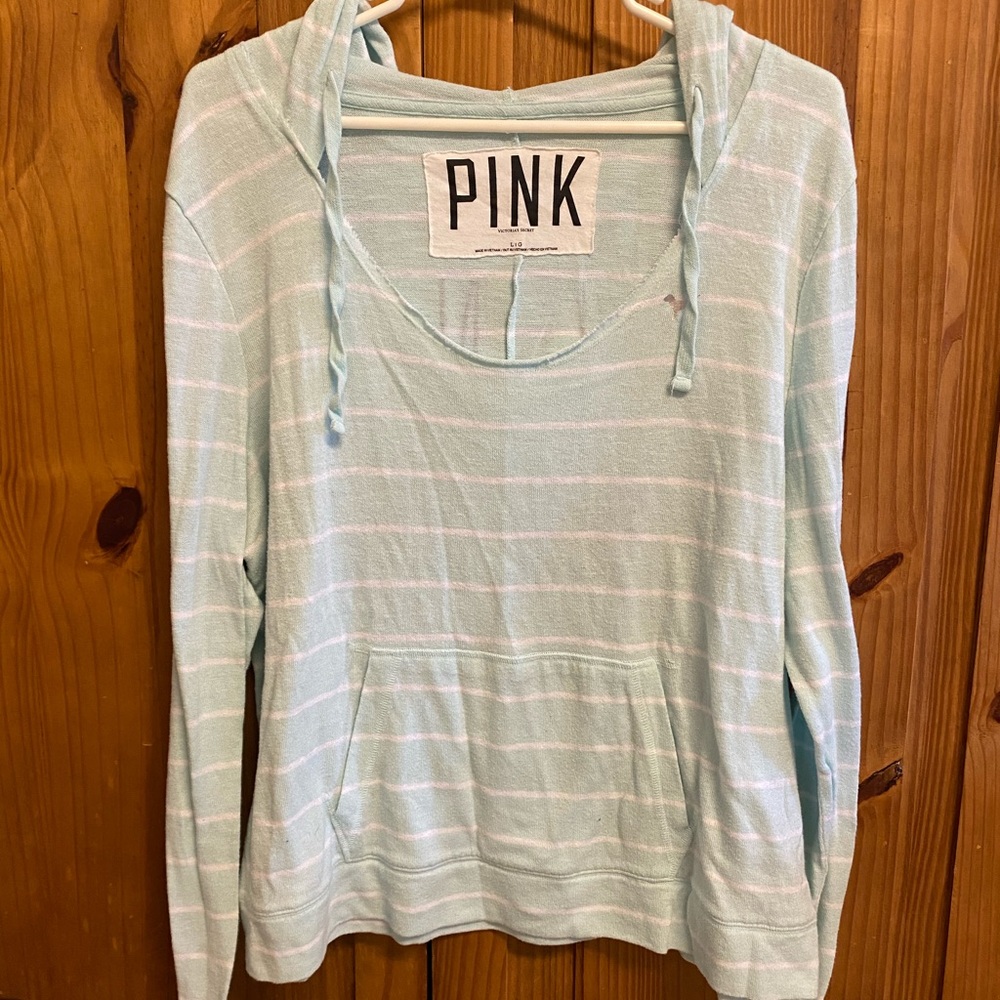 PINK Victoria’s Secret long sleeve hooded top